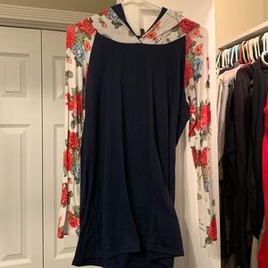 Long sleeve floral top